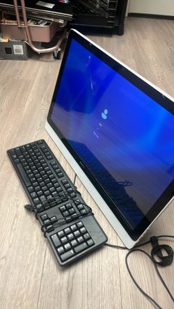 24” Dell  All In One AMD A8-7410 8gb ram 256gb ssd win 11