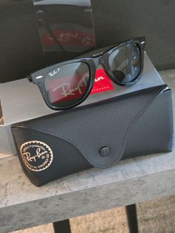 New Wayfarer Ray-Ban