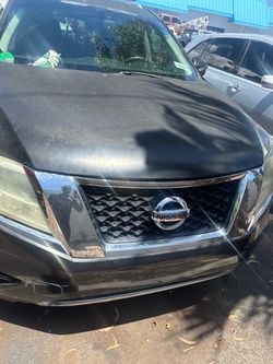 Nissan pathfinder 2013, only for parts