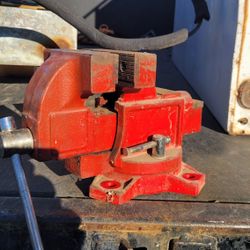 Adjustable Vise