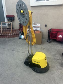 Tornado Floor Machine