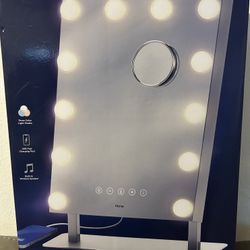 iHome Vanity speaker