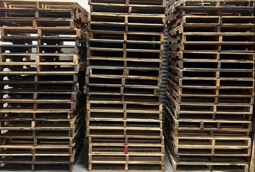 Wood Pallets 48 x 40 - complaint with Send to Amazon freight measurements
