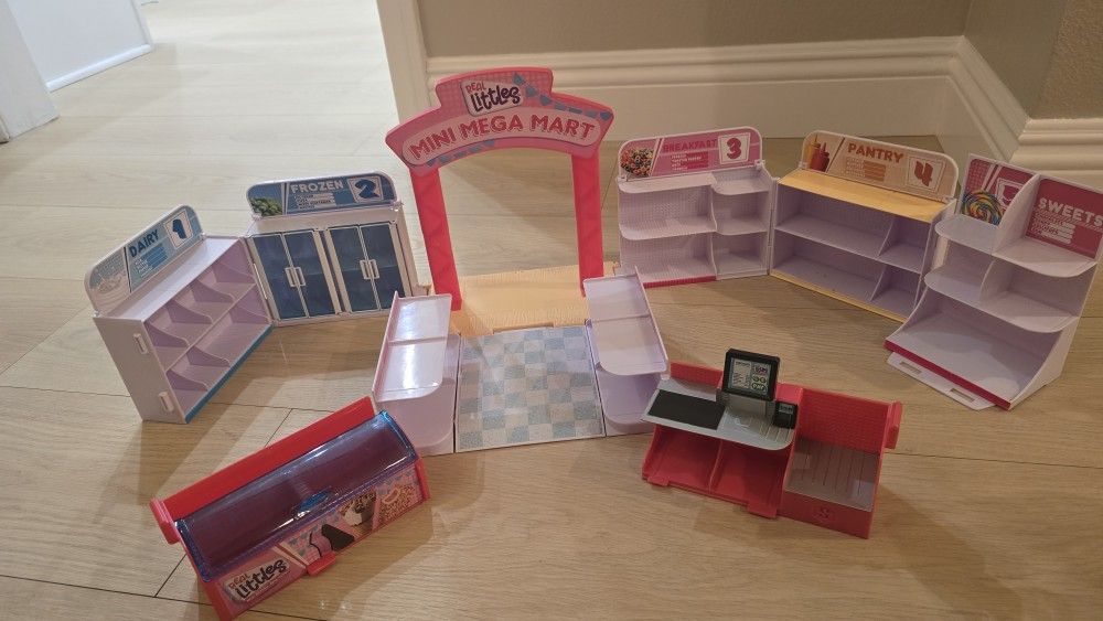 MART And ITEMS - Shopkins Real Littles Mini Mega Mart AND Real Littles Toys