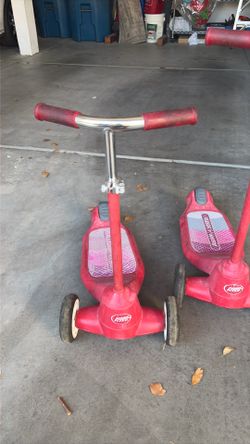 Radio Flyer kids scooter