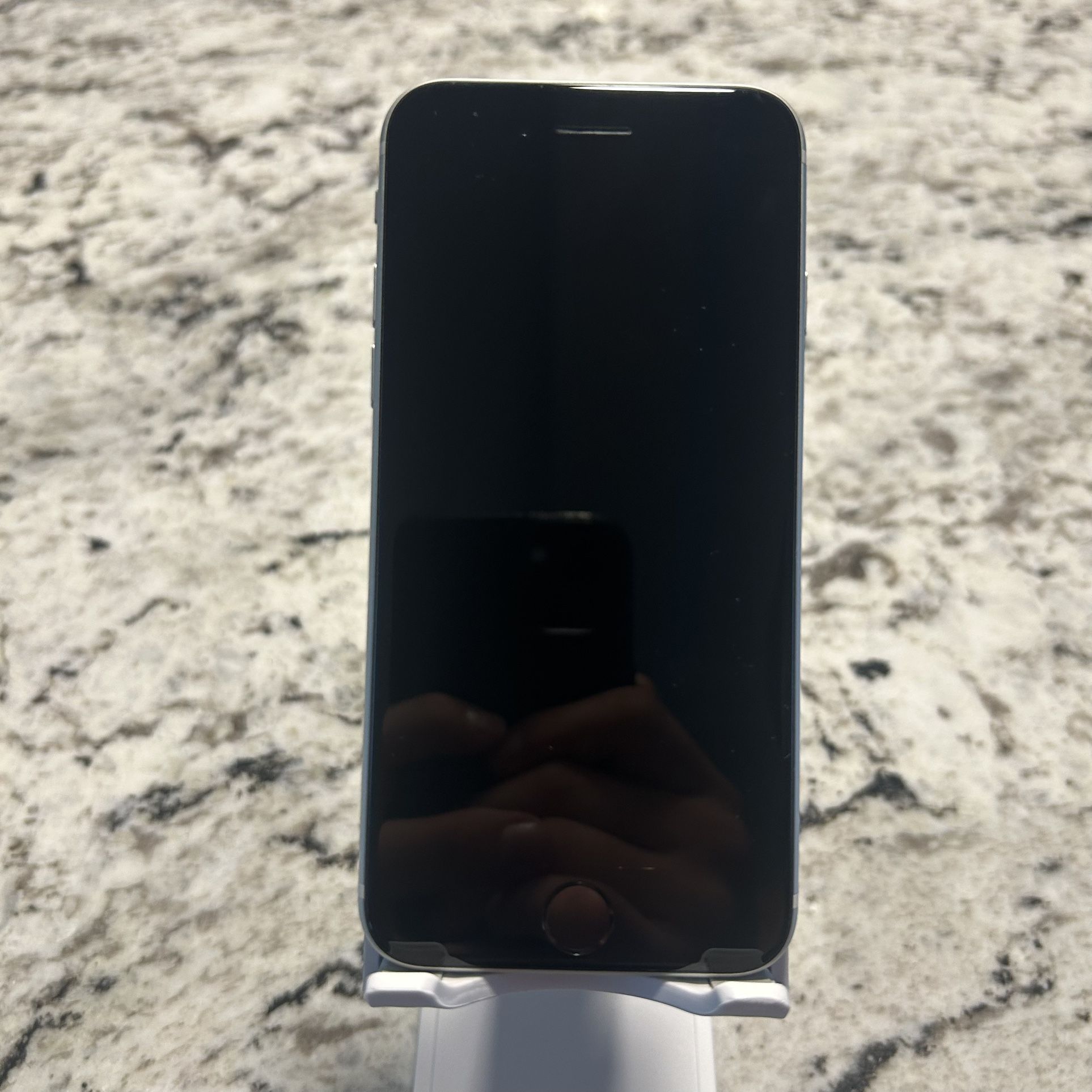 Iphone Se (2nd Gen) 75% Battery No Sim Restrictions