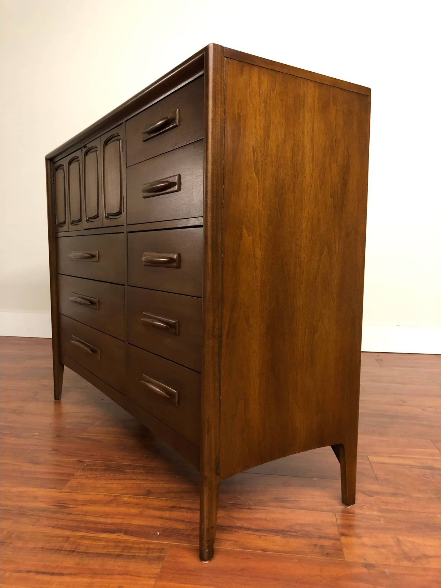 Broyhill Emphasis Gentleman’s Chest Dresser Many More Items In Stock
