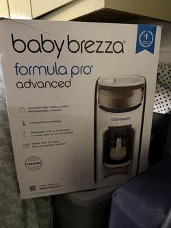 New In Box - Baby Brezza Formula Pro Advanced