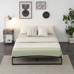Queen Size 6 Inch Metal Platform Bed Frame with Unique Arch Design, Low Profile, Sturdy Steel Slats, Noise-Free, Easy Assembly, Black Brand New still 