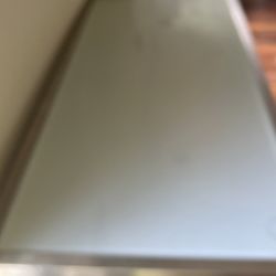 Desk Very Good And Very Heavy 