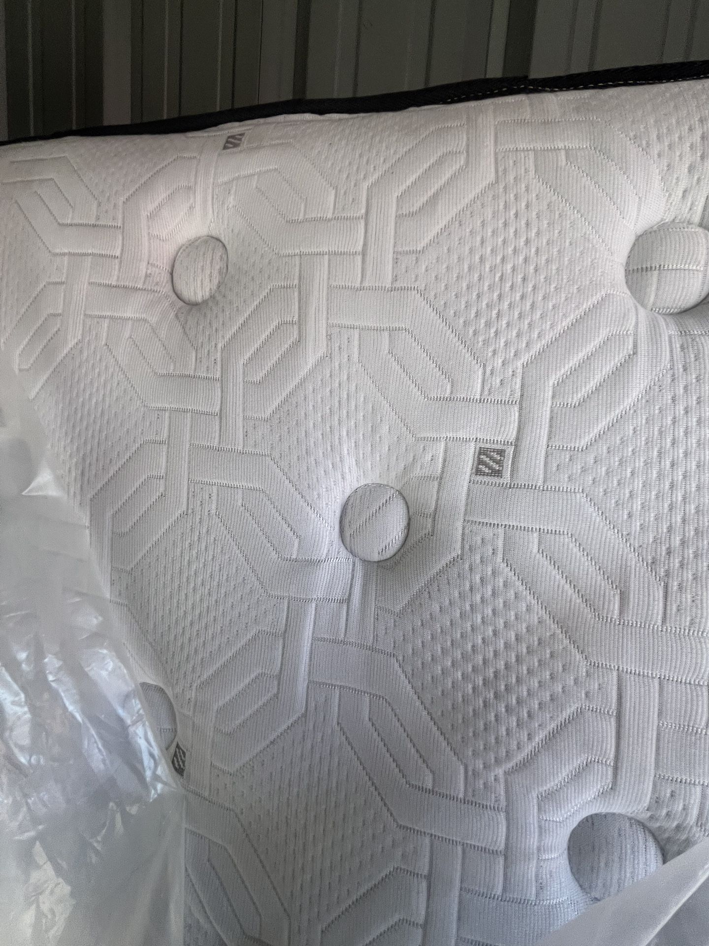 Used Queen Mattress