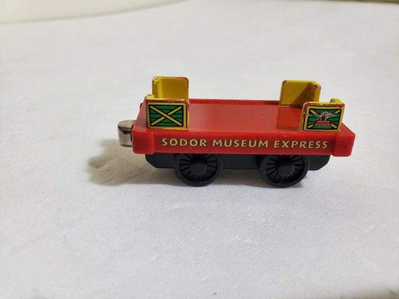 LEARNING CURVE SODOR MUSEUM EXPRESS DINOSAUR CAR. THOMAS & FRIENDS 2006
