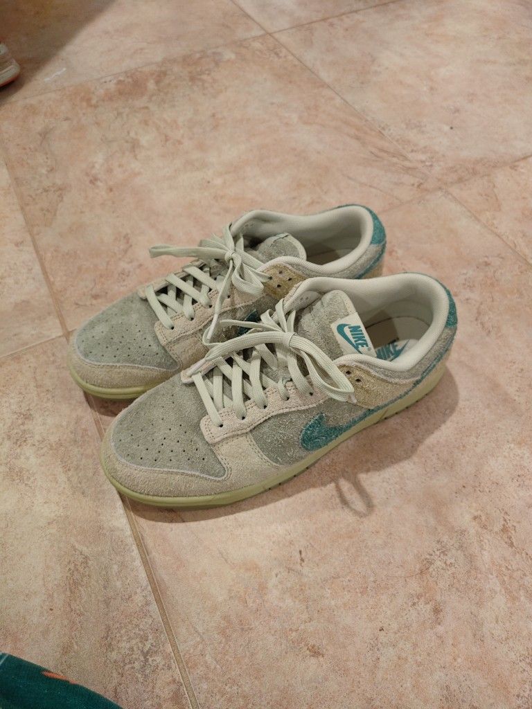 Nike Dunk Low Olive Green Wmns Size 12