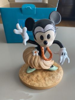 Walt Disney Classics Collection Hawaiian Holiday Minnie Mouse Swaying Sweetheart Figure