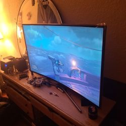 Curved Samsung Smart TV UHD 4K 65in