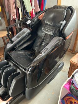 Silla para masajes esta nueva nomas que salio con un defecto cuando suve a sierto lunar ase ruido $300