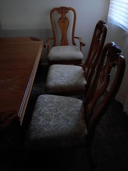 Dining room table