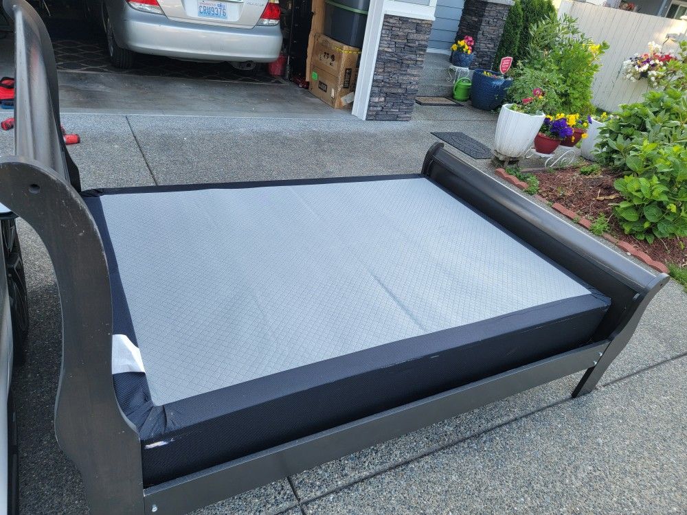 Queen Bed And Box Spring
