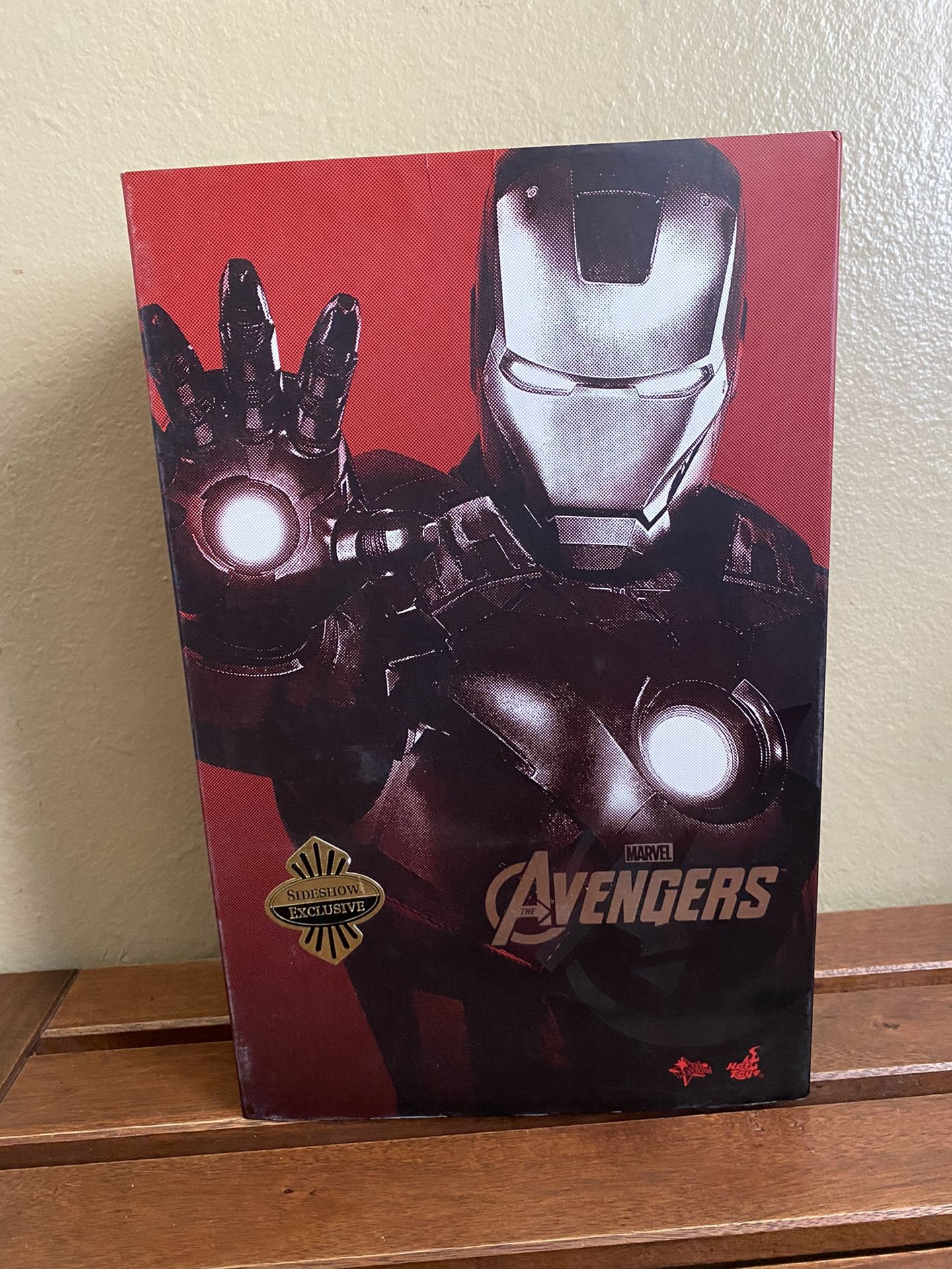 Hot Toys Iron Man MK7 Avenger - Sideshow exclusive
