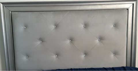 Queen Bedroom set
