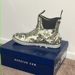 Huh Gear Boots size 10