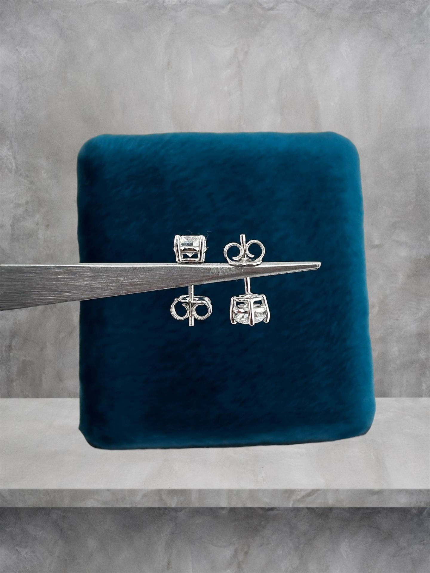 Push Back Earrings In 14k White Gold 