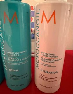 Moroccanoil Moisture Repair Shampoo & Hydrating Conditioner Set 16.9oz