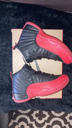 Jordan 9 flu game (size 9 )