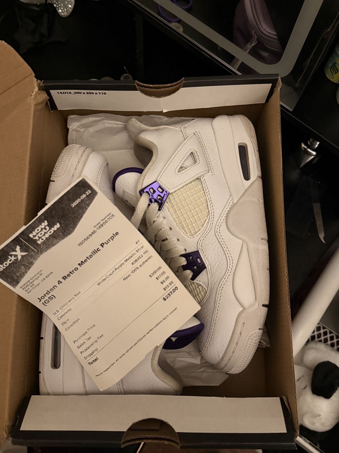 Jordan 4 Retro Metallic Purples