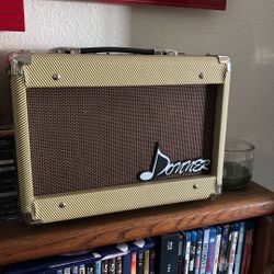 Donner Guitar/ Mic Amp 