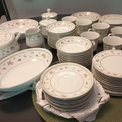 Abingdon Fine Porcelain China 100+ Piece Set 