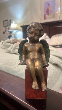 Brass solid brass of an angel