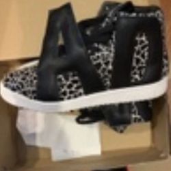 Adidas Jeremy Scott Giraffe Print Size 10