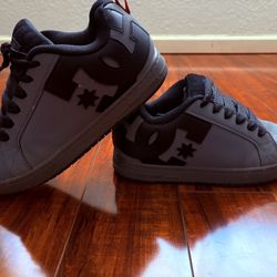 Pre-owned DC Shoes Court Graffik Low Top Skater Sneaker Grey Black Size [9.5]