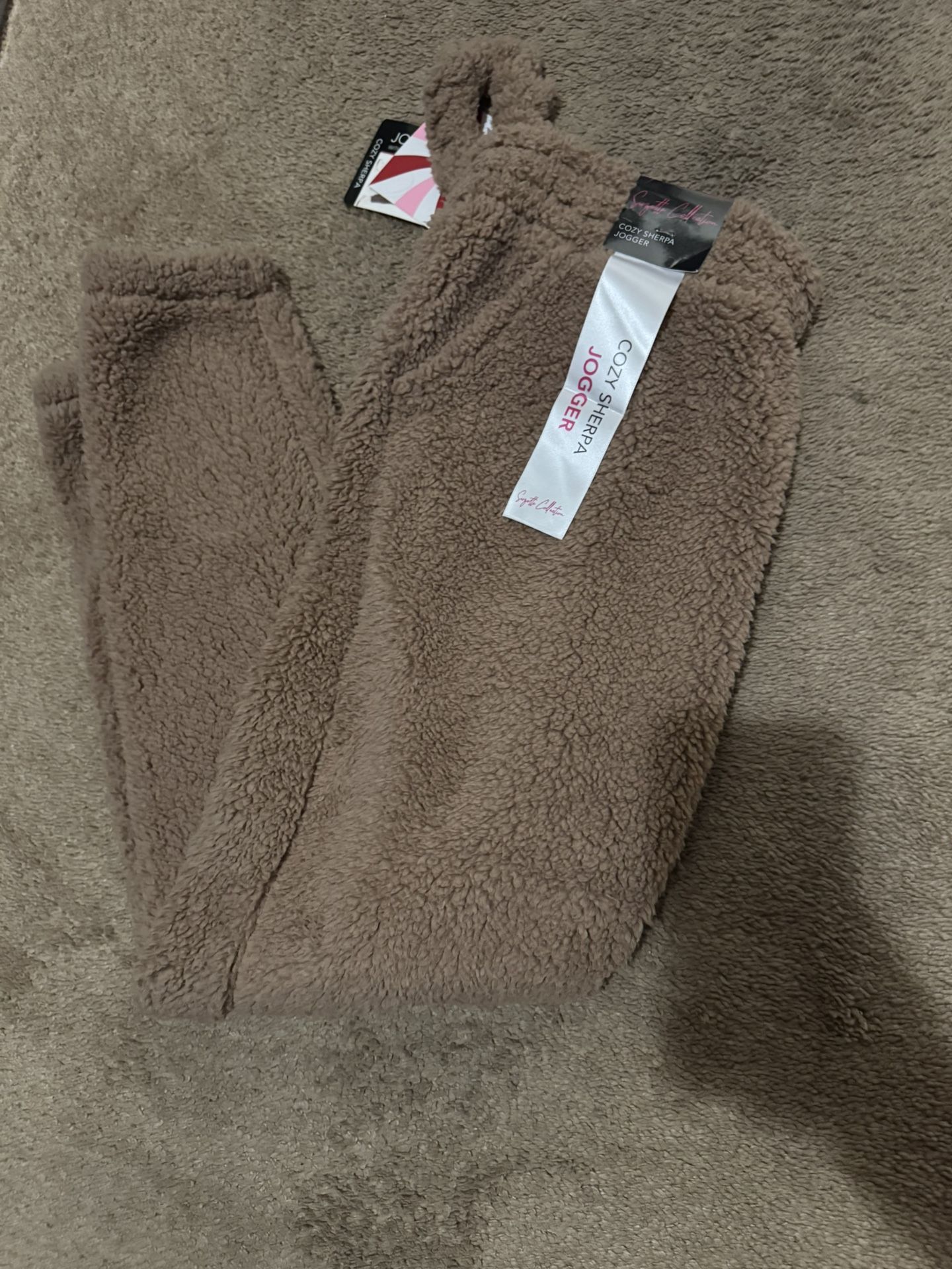 New!! Women’s Jogger