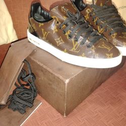 LV Sneakers 