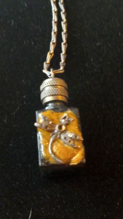 Rare French Vintage Perfume Bottle Pendant Necklace – LVP France, Gold Enamel Design