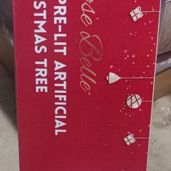 Christmas Tree Pre-Lit NEW! $30