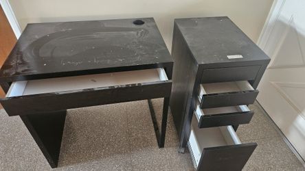 Ikea Desk And Droor Sections