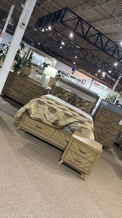 Bedroom set