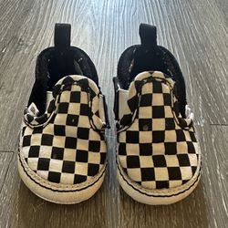 Baby Checkered Vans And black Converse 
