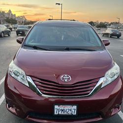 2015 Toyota Sienna
