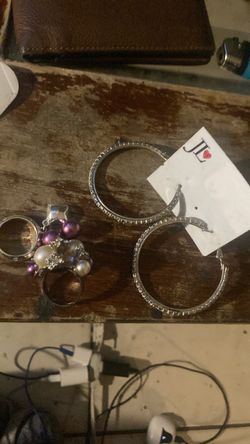 Cosmetic jewelry