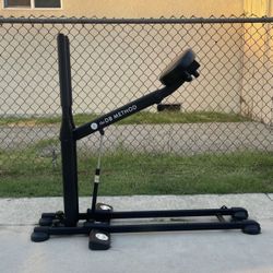 DB Method Squat Machine