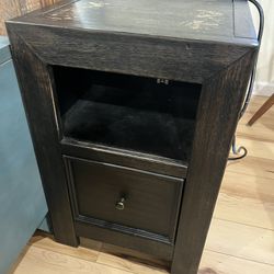 Large Side Table With Plug In