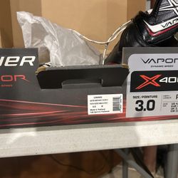 BAUER VAPOR X400 SKATE JR BTH17 size 3.0.  Great Condition!   