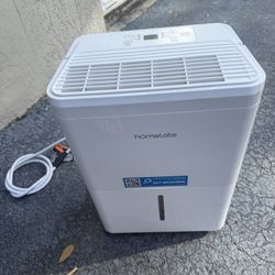 hOmeLabs Dehumidifier – Large Room – Works Great