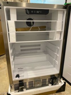Outdoor kitchen stainless steel refrigerators