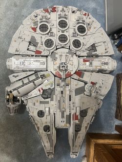 Lego Star Wars ucs millennium falcon 75192