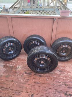 Toyota Corolla , good condition , Michelin tires 2055516